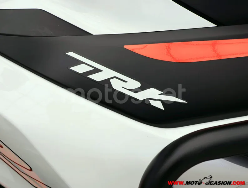 Benelli TRK 702 X - Vista 9