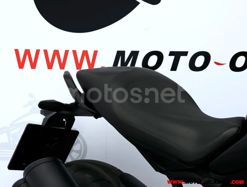 Ducati Monster 821 - Vista 11