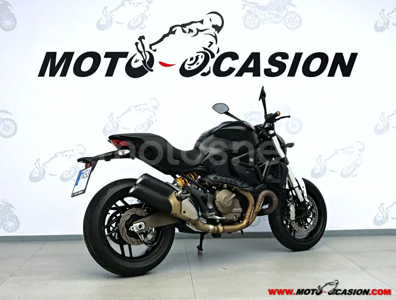 Ducati Monster 821 - Vista 3
