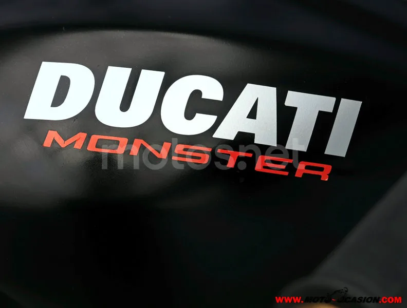 Ducati Monster 821 - Vista 9