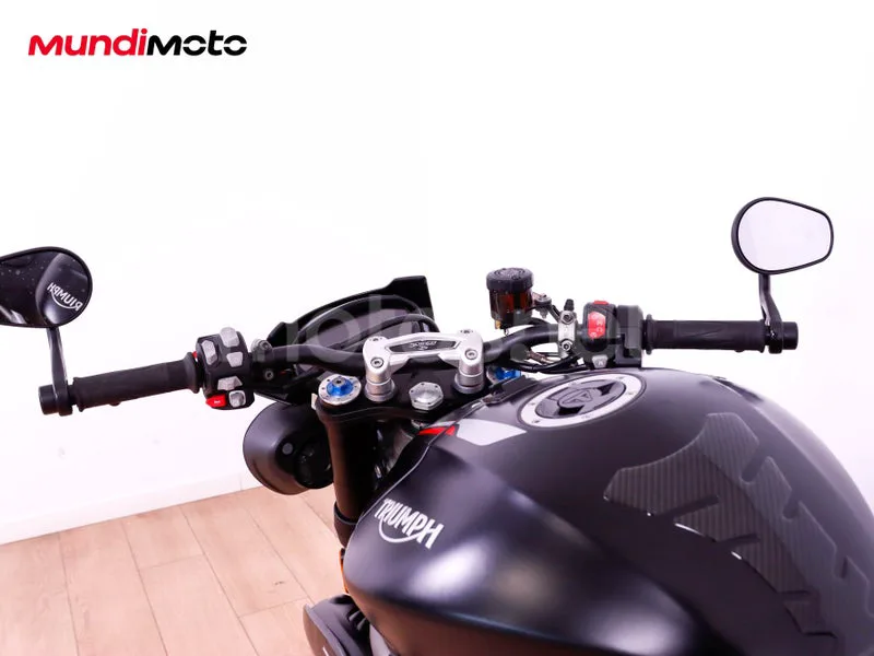 Triumph Speed Triple - Vista 11
