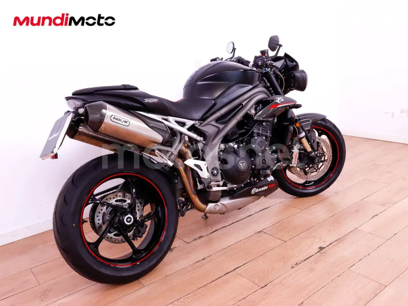 Triumph Speed Triple - Vista 3