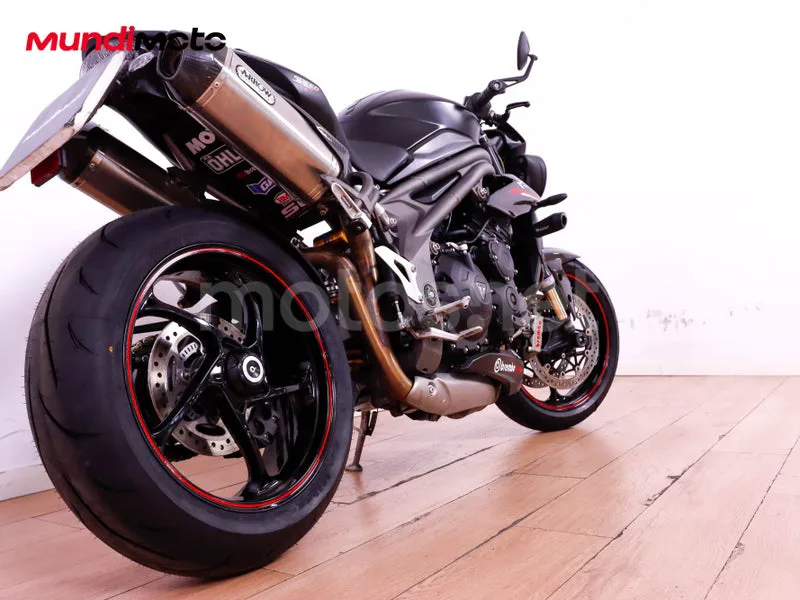 Triumph Speed Triple - Vista 4