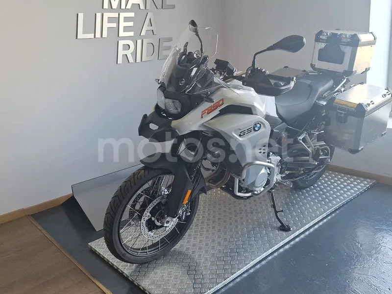 BMW F 850 GS 13.900 € 2024 Lleida - 2