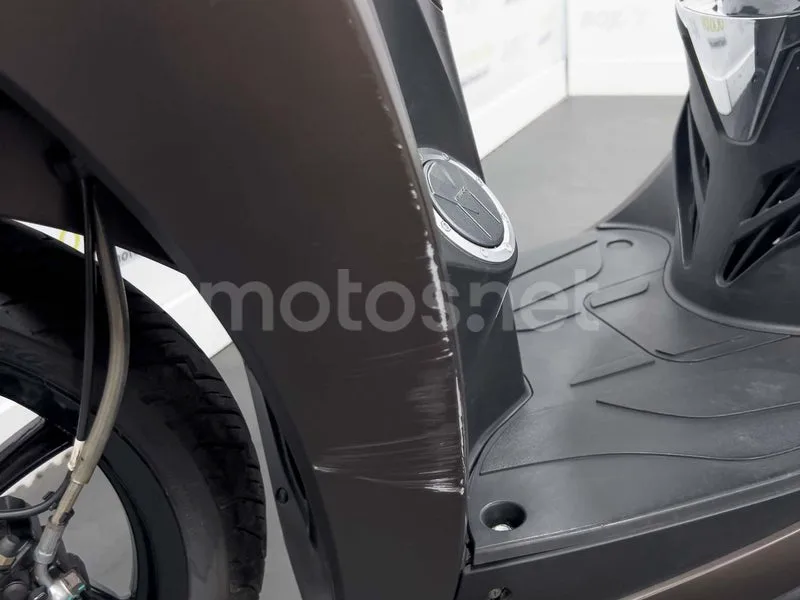 Kymco People S 125 - Vista 17