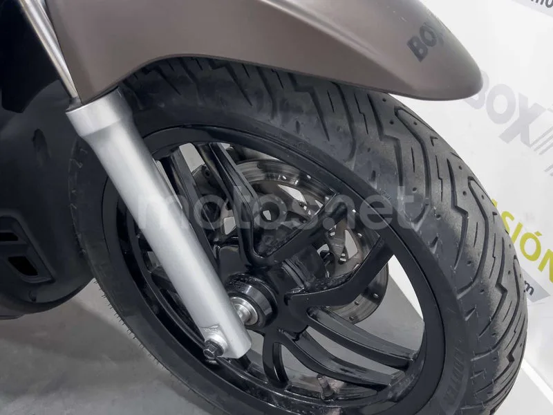 Kymco People S 125 - Vista 22