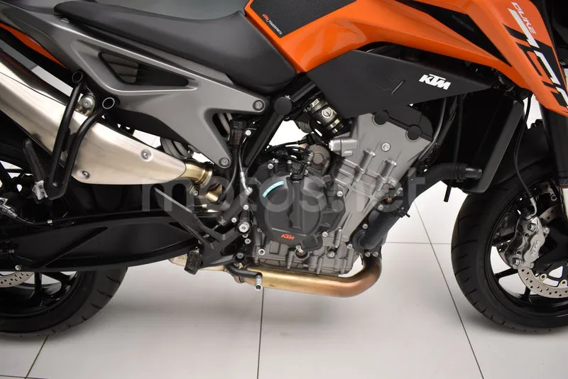 KTM 790 Adventure - Vista 8