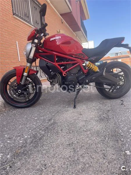 Ducati Monster 797 - Vista 3