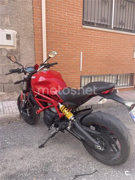 Ducati Monster 797 - Vista 4