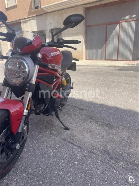 Ducati Monster 797 - Vista 5