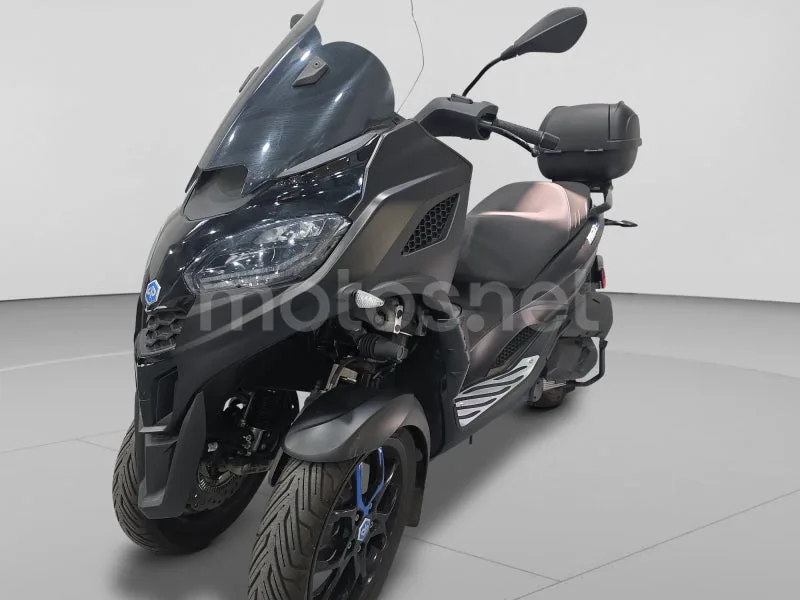 Piaggio MP3 6290 € 2025 Barcelona - 1