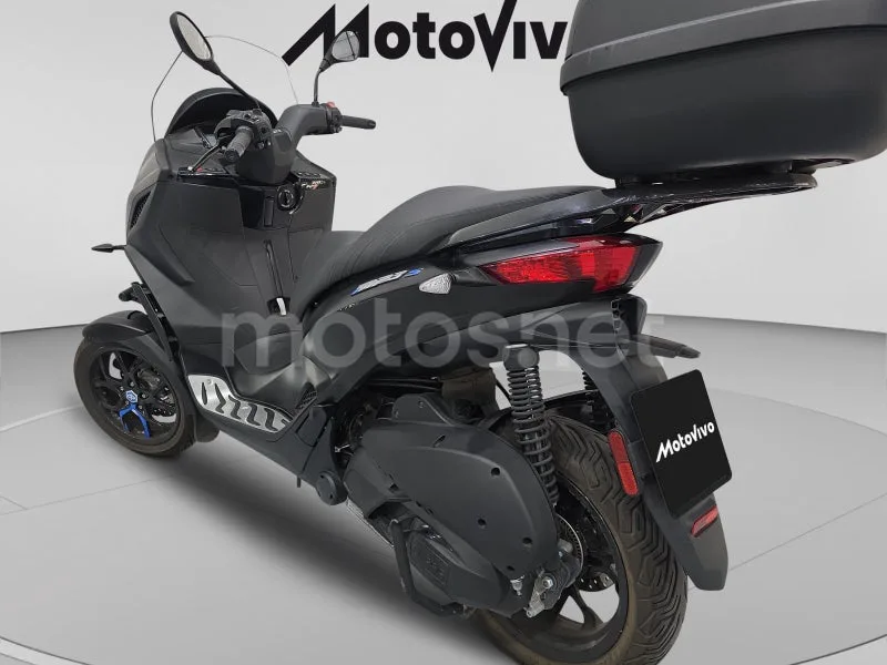 Piaggio MP3 - Vista 3