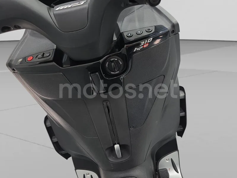 Piaggio MP3 - Vista 8