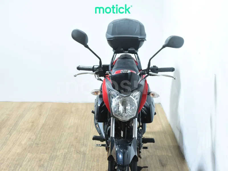 Yamaha YS125 - Vista 11