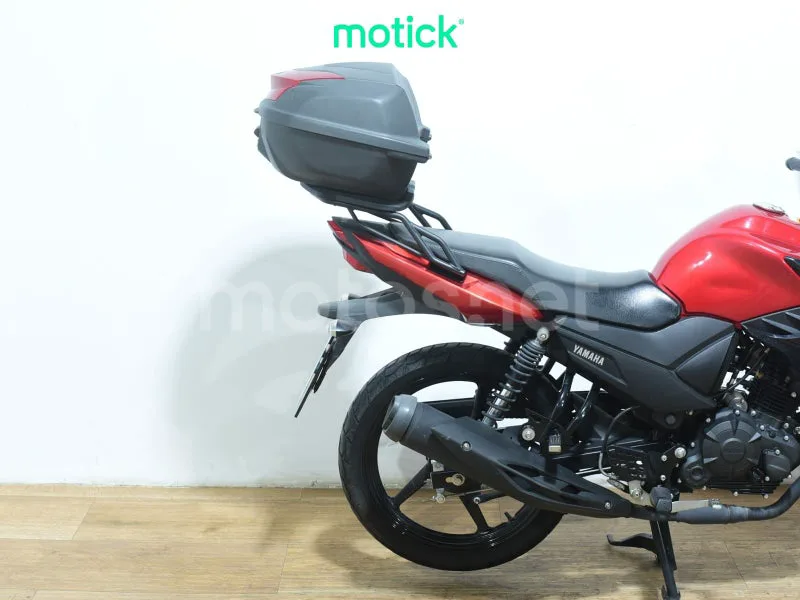 Yamaha YS125 - Vista 3