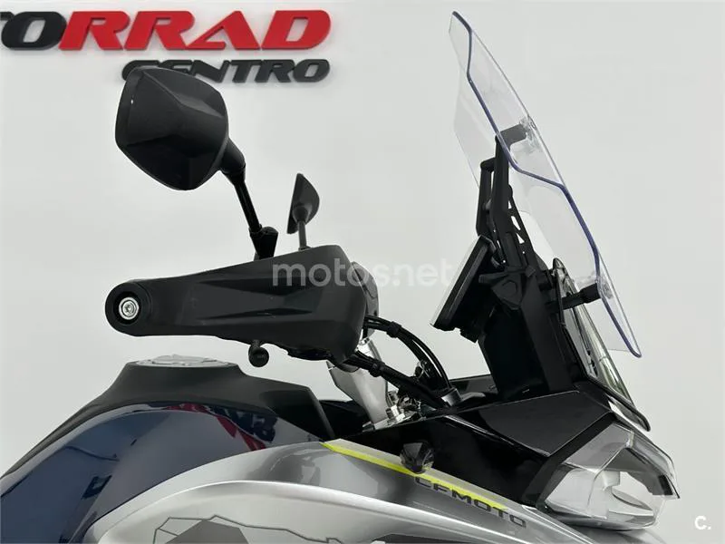 CFMOTO 800MT - Vista 17
