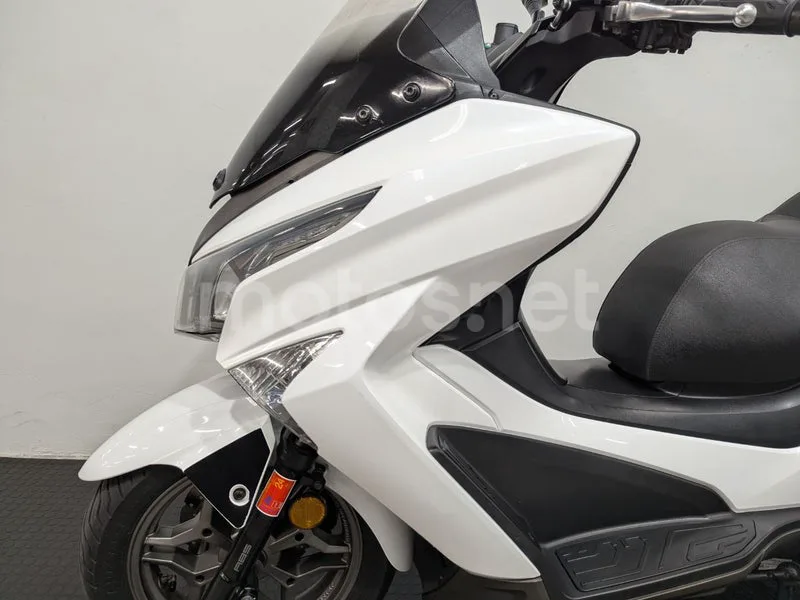 Kymco Grand Dink 125 1800 € 2018 Madrid - 2