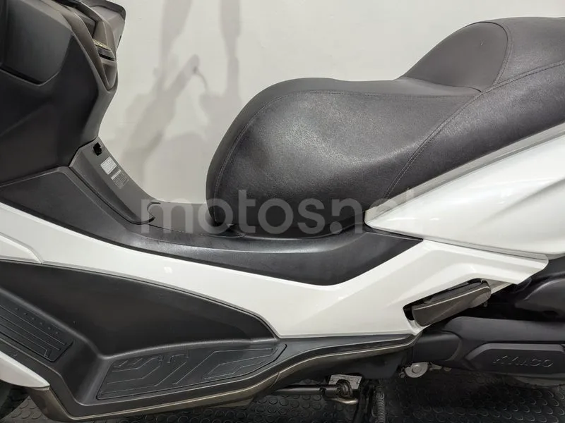 Kymco Grand Dink 125 - Vista 3