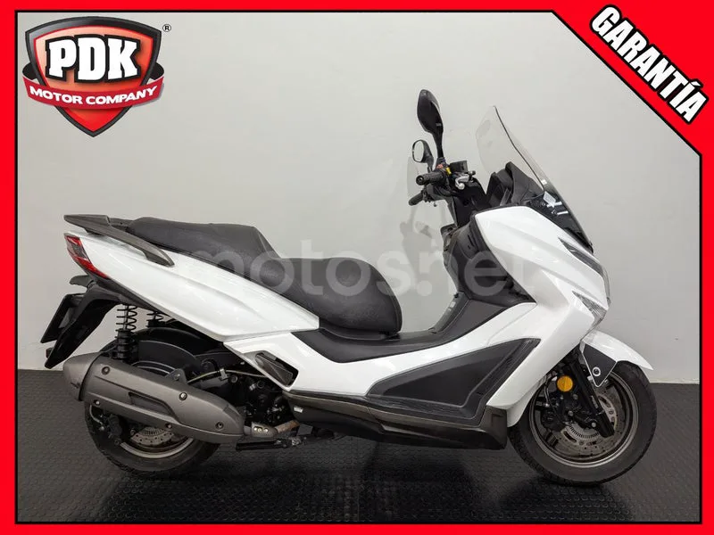 Kymco Grand Dink 125 - Vista 5