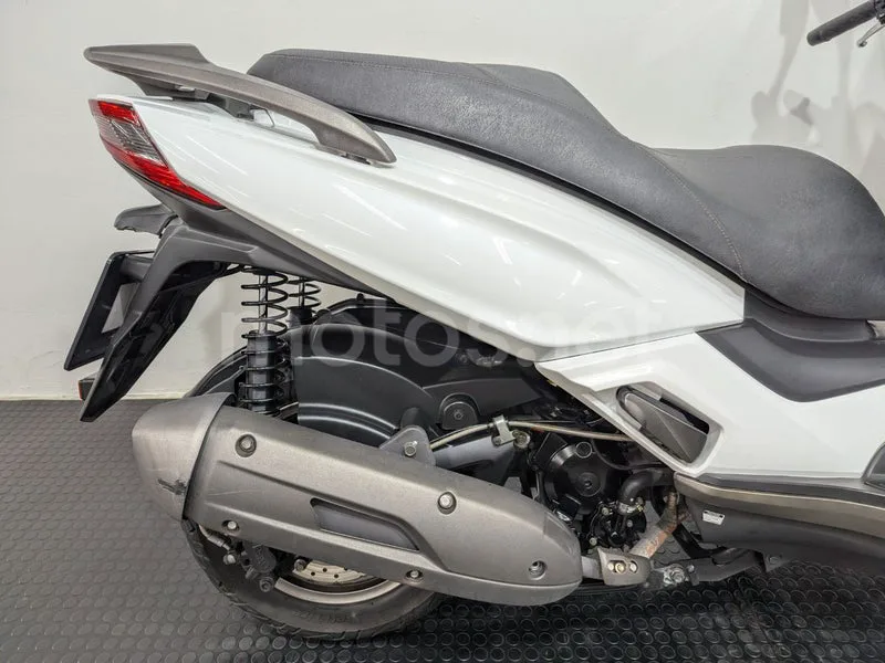 Kymco Grand Dink 125 - Vista 8