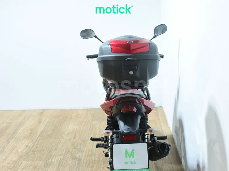 Yamaha YS125 - Vista 6