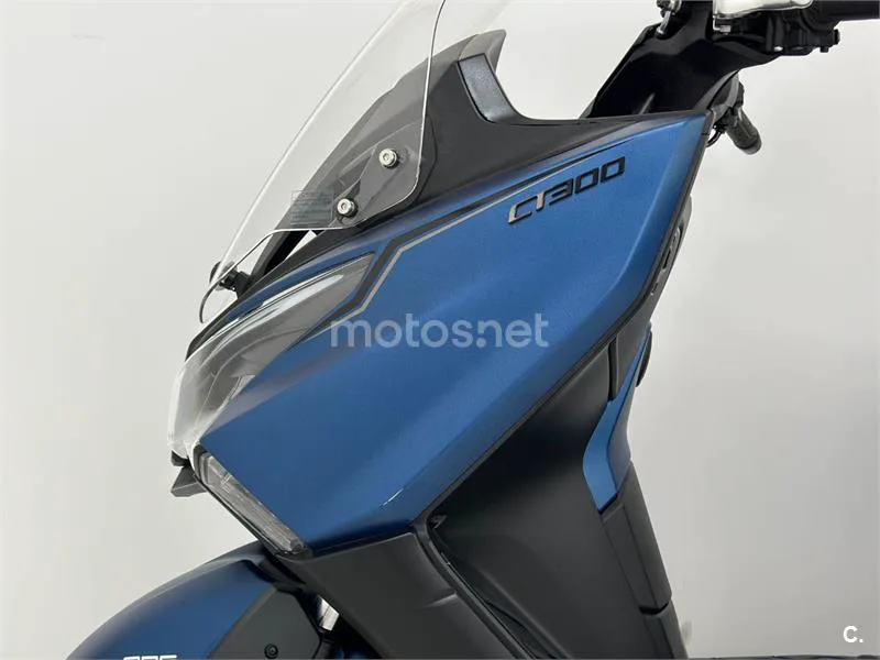 Kymco X-Town CT 300 - Vista 15