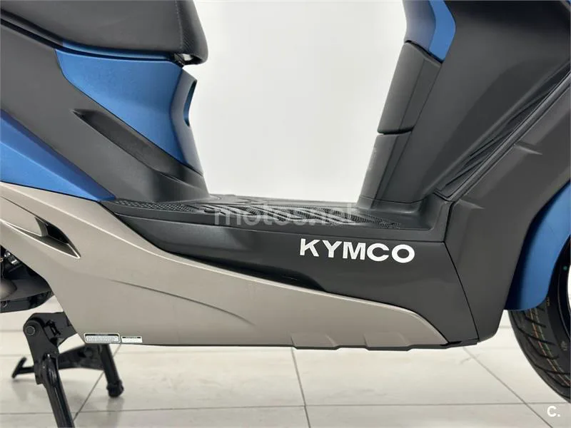 Kymco X-Town CT 300 - Vista 8