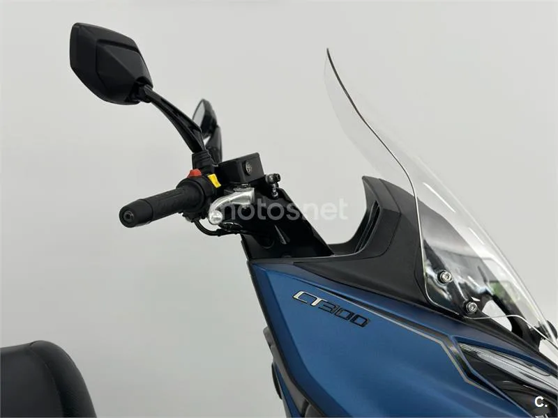 Kymco X-Town CT 300 - Vista 9