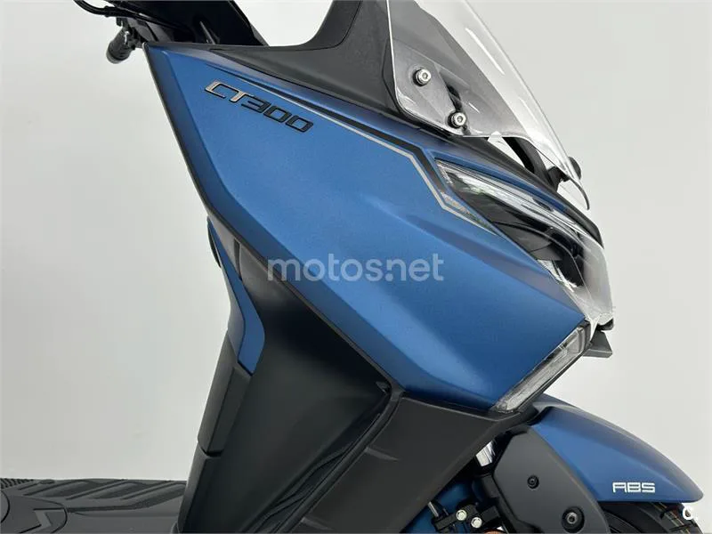 Kymco X-Town CT 300 - Vista 10