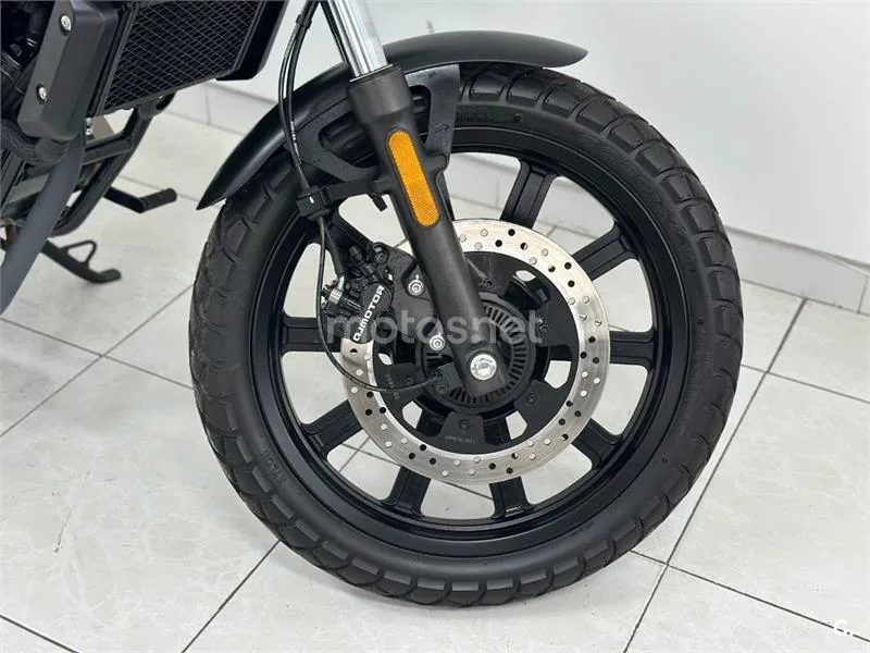 QJ Motor SRV 125 - Vista 11