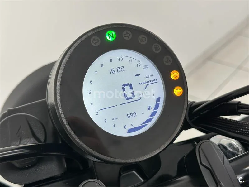 QJ Motor SRV 125 - Vista 25