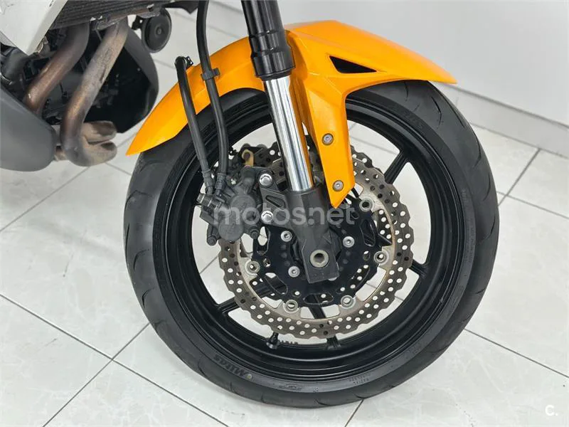 Kawasaki Versys 650 - Vista 14