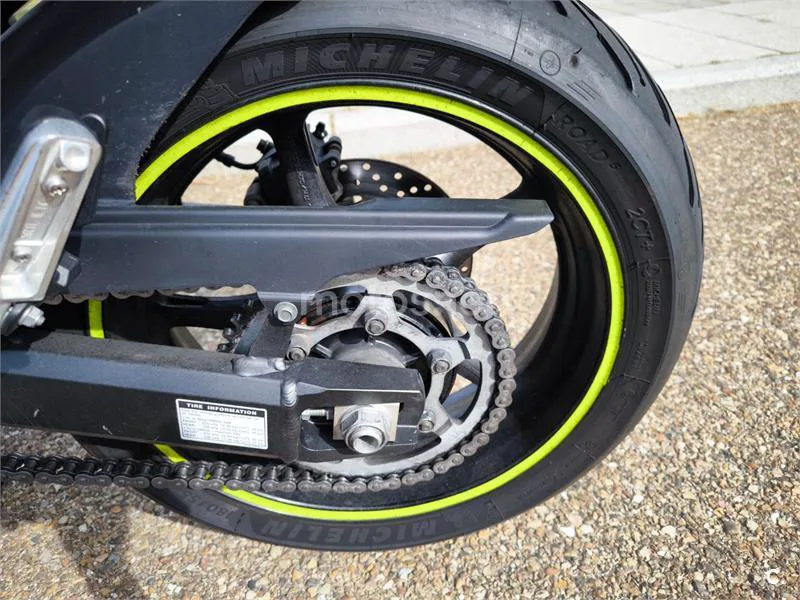 Yamaha FZ6 Fazer S2 - Vista 5