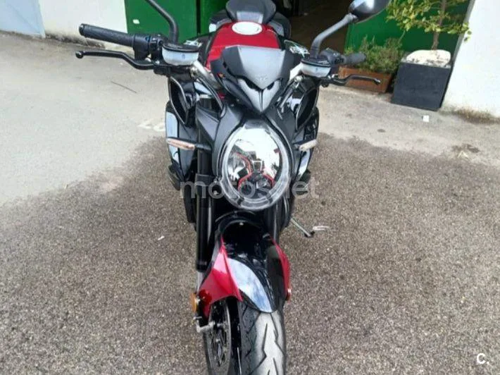 MV Agusta Brutale 15.500 € 2024 Madrid - 2