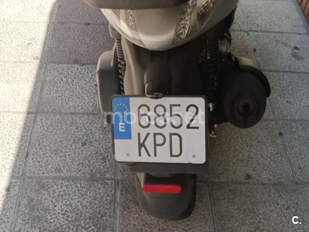 Piaggio Beverly 300 - Vista 3