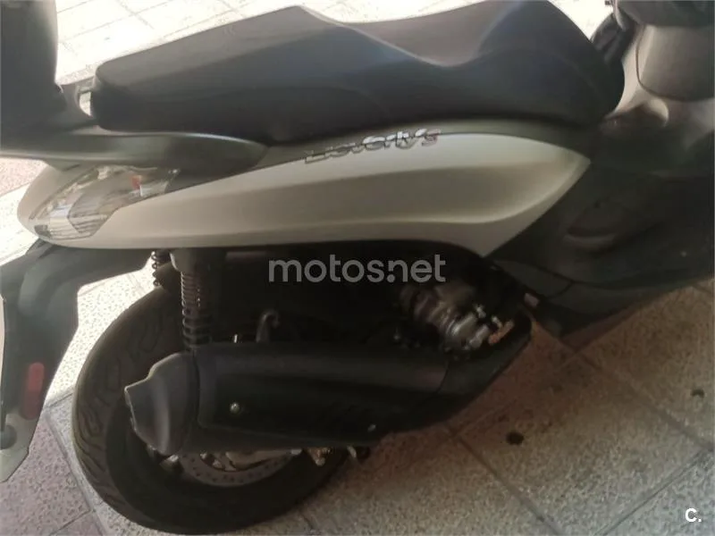 Piaggio Beverly 300 - Vista 4