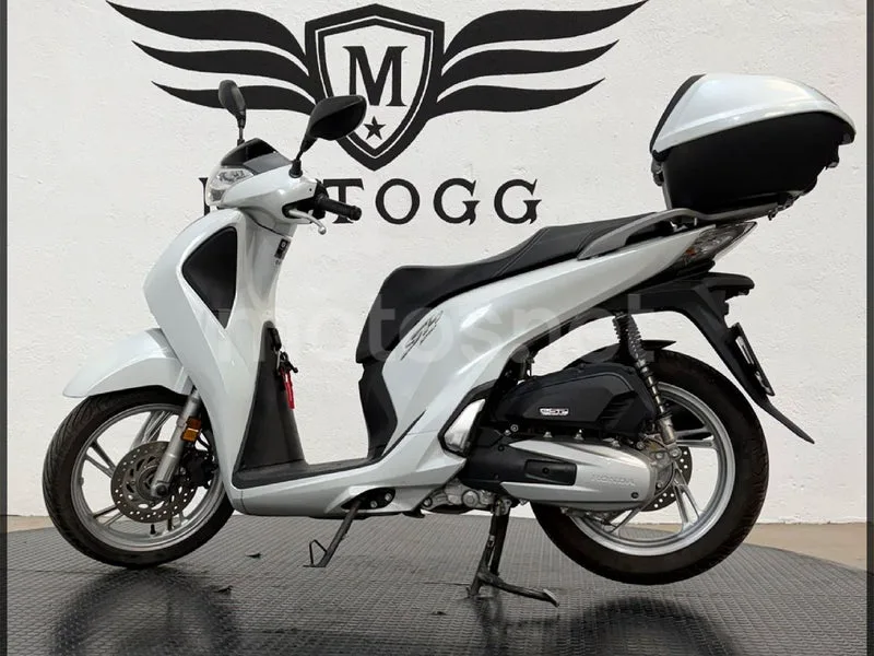 Honda SH125i - Vista 5
