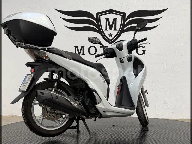 Honda SH125i - Vista 7