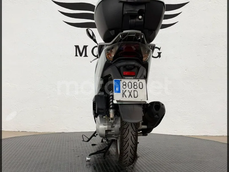 Honda SH125i - Vista 10