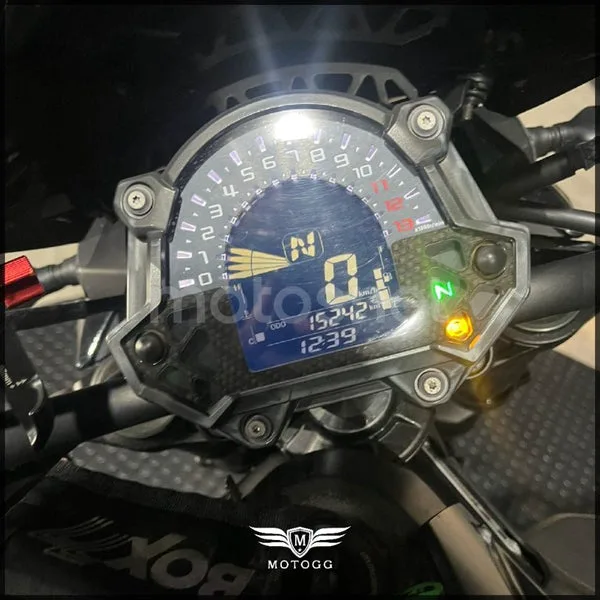 Kawasaki Z900 - Vista 9