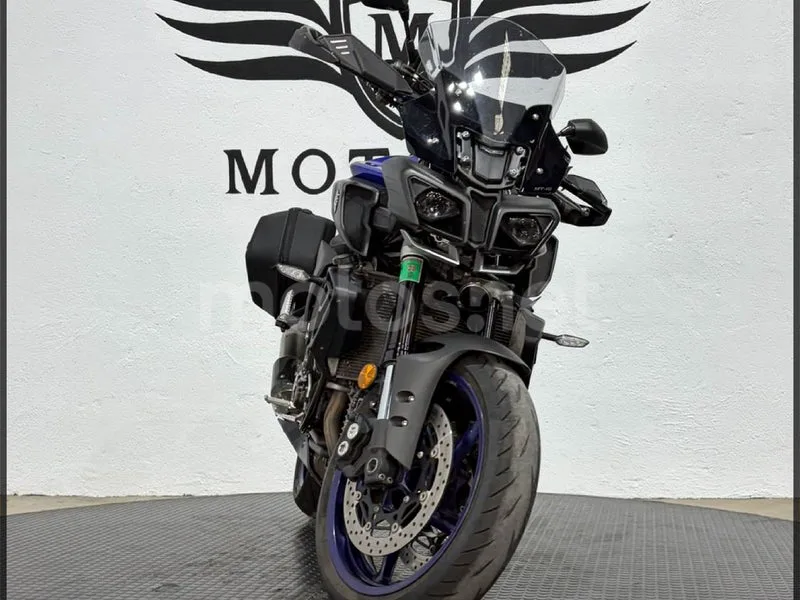 Yamaha MT-10 - Vista 4
