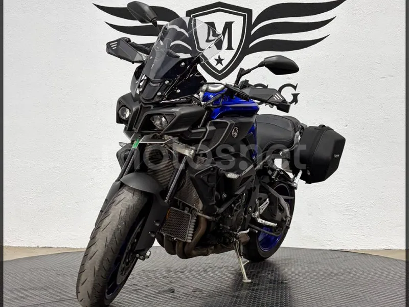 Yamaha MT-10 - Vista 7