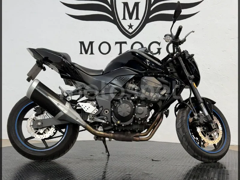 Kawasaki Z750 - Vista 3