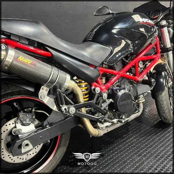 Ducati Monster 695 - Vista 7