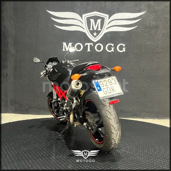 Ducati Monster 695 - Vista 10