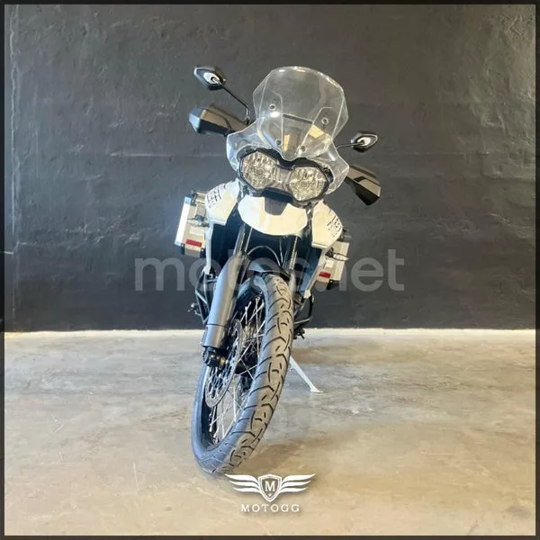 Triumph Tiger 800 XC - Vista 4