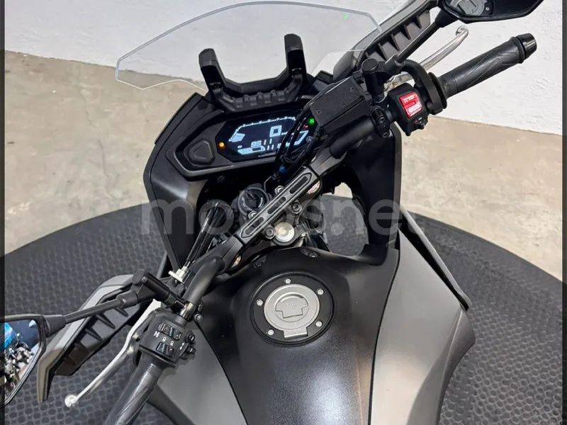 Yamaha Tracer 7 - Vista 8
