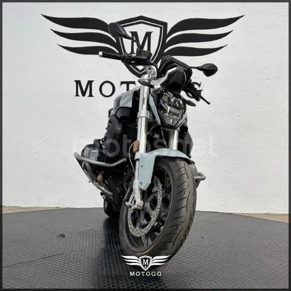 BMW R 1250 R - Vista 4