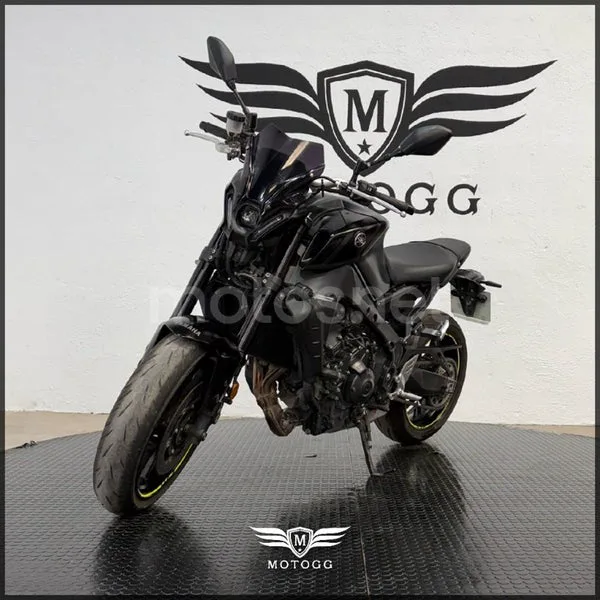 Yamaha MT-09 - Vista 6