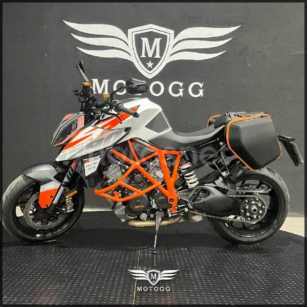 KTM 1290 Super Duke R - Vista 5